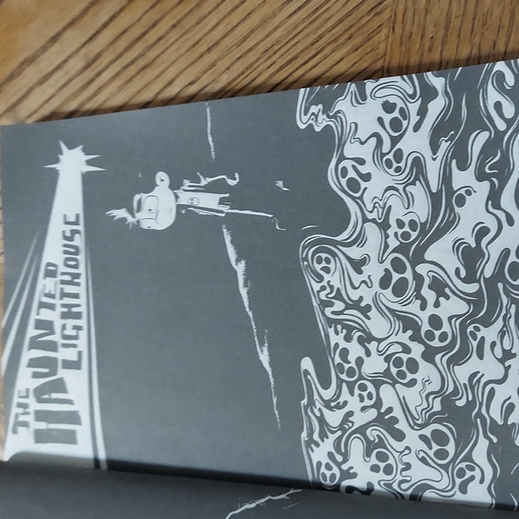 Black Sand Beach Are You Afraid of the Light? - Picture 6 of 10